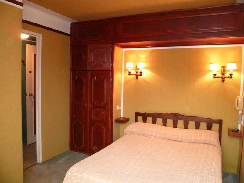 Hotel Pb - Paris-Barcelone 페르피냥 외부 사진